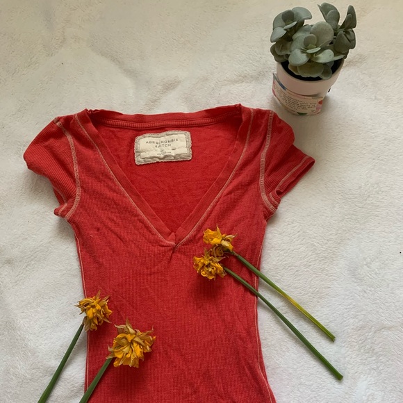 Abercrombie & Fitch t-shirt. Only warn once. - Picture 2 of 2